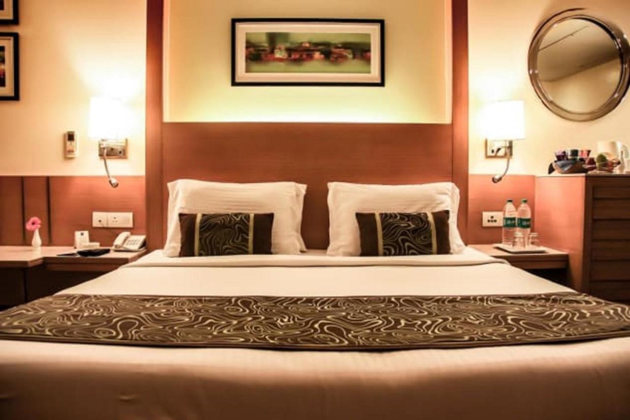 Hotel Heritage Formerly Known As Comfort Inn Heritage Bombaj Exteriér fotografie